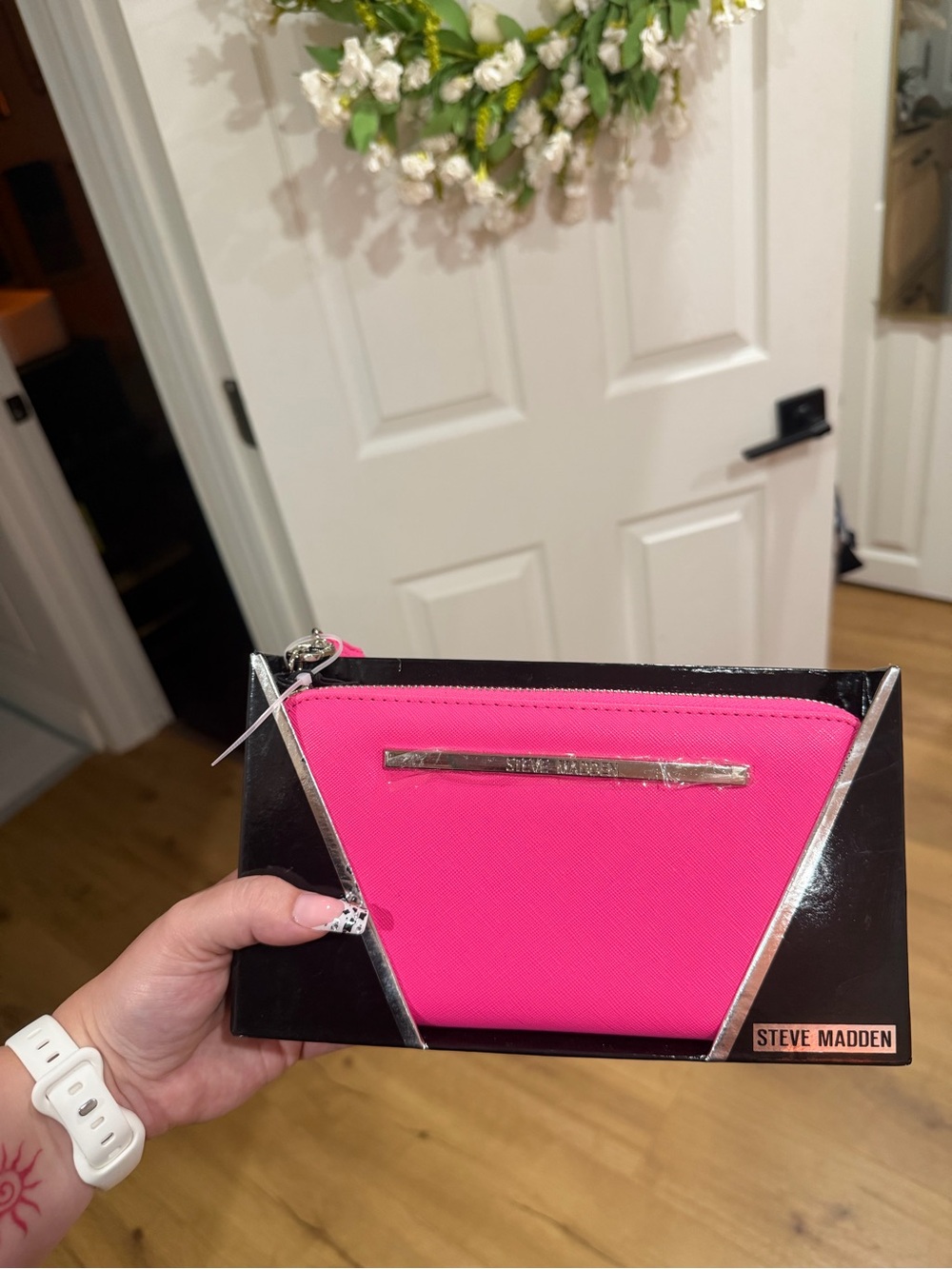 Steve Madden Fuchsia/Hot Pink Wristlet Clutch